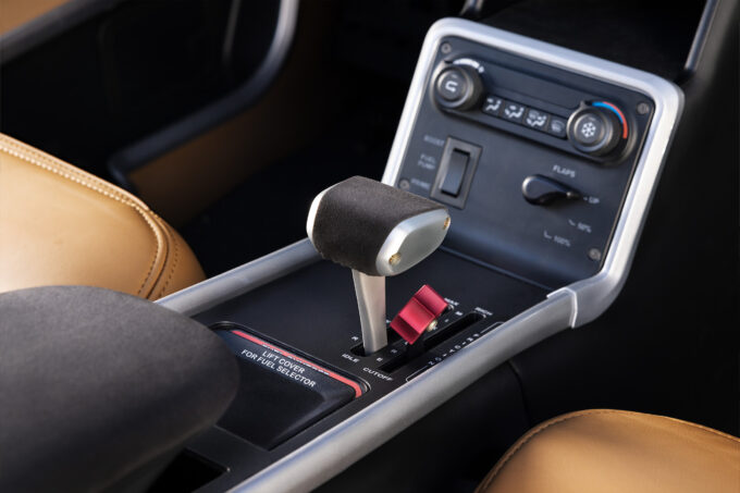 Cirrus G7 centre console