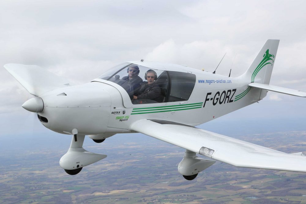 Robin DR401 Rotax engine