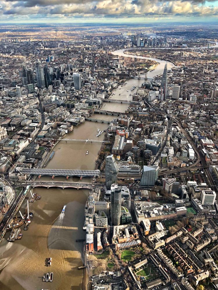 Heli lane above London