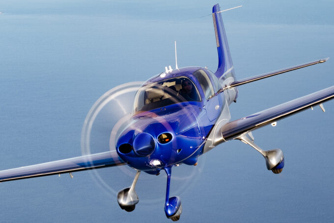 Cirrus SR22 G7